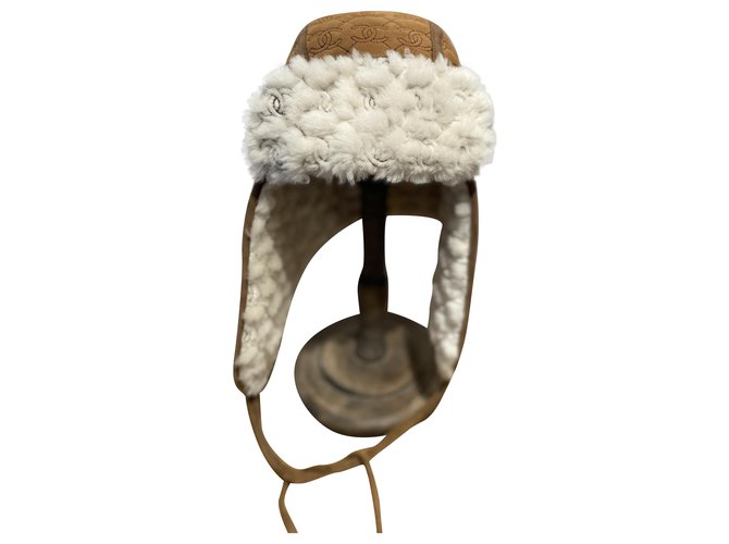 Chanel Hats Brown Beige Deerskin  ref.282226