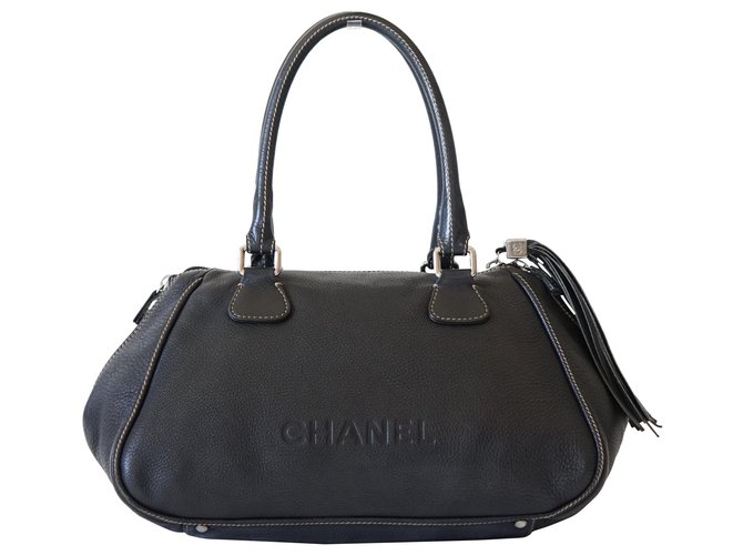 Chanel Bolsos de mano Negro Cuero  ref.282269