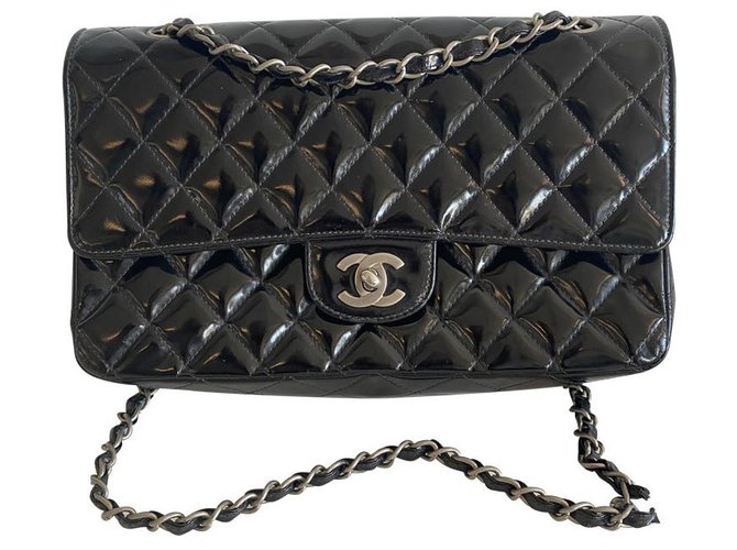 Chanel Timeless Black Leather  ref.282624