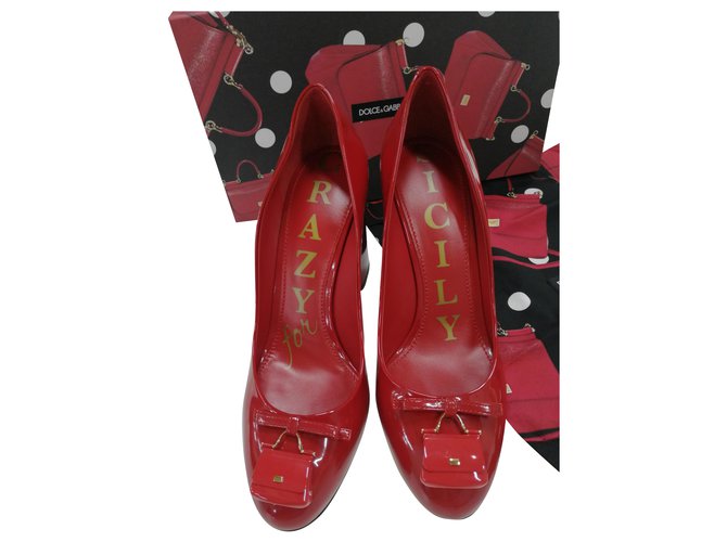 Escarpins Valley Dolce & Gabbana Cuir vernis Rouge  ref.283256