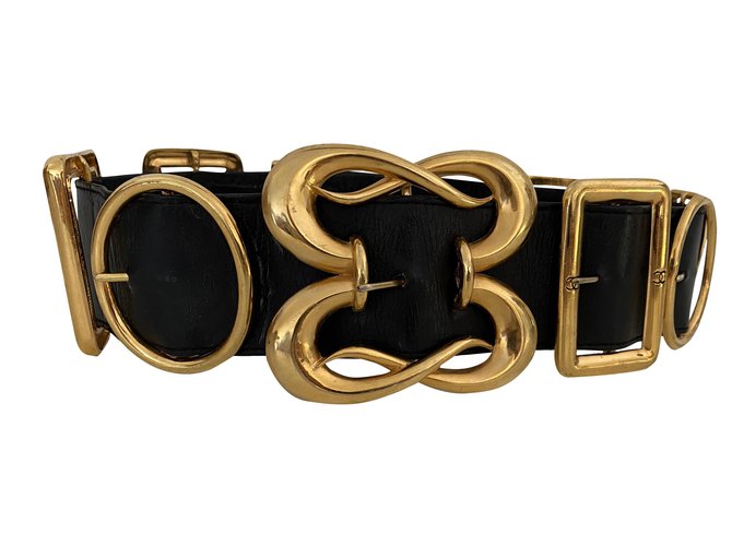 Chanel Coleccionista Negro Gold hardware Cuero Metal  ref.283669