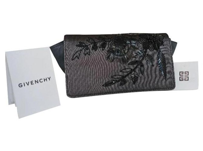 Givenchy evening clutch pochette Nero Grigio Pelle Scamosciato Raso  ref.283680