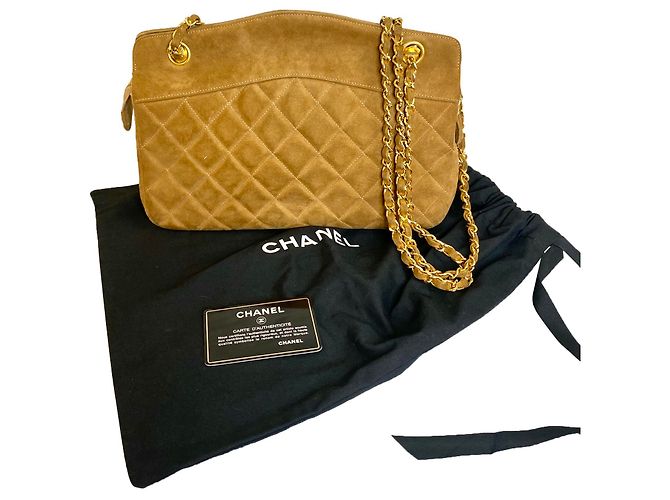 Timeless Excelente bolsa Chanel em camurça camel com dourado Caramelo