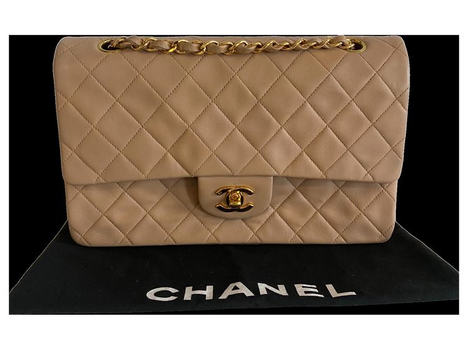 Timeless Chanel intemporal Bege Couro  ref.273266