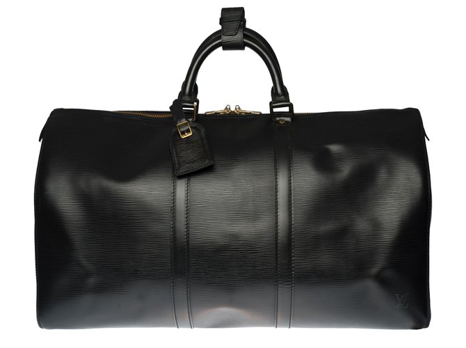 Très beau sac de voyage Louis Vuitton Keepall 50 en cuir épi noir, garniture en métal doré  ref.284453