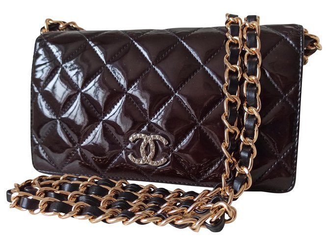 Chanel Purses, wallets, cases Patent leather  ref.284460