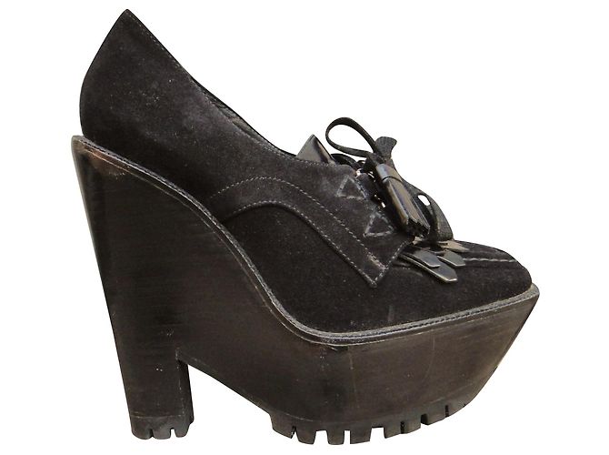 platform mocassins Burberry p 38 Noir