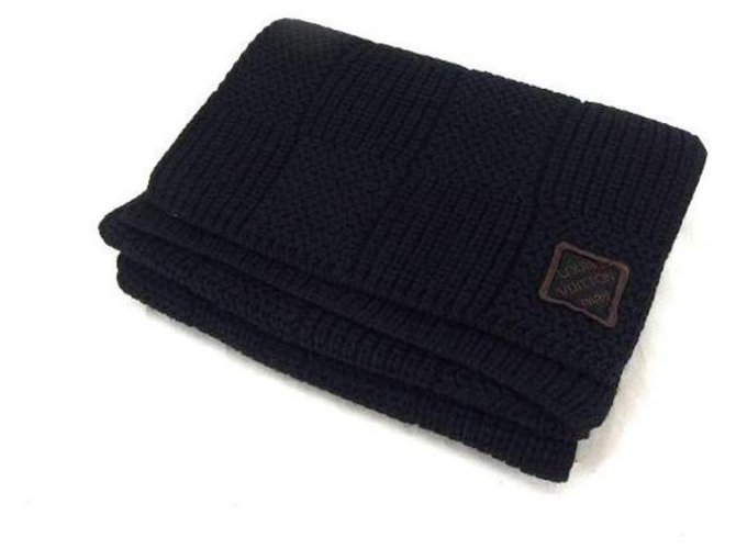 Louis Vuitton Black Knitted Damier Scarf/Wrap  ref.286804