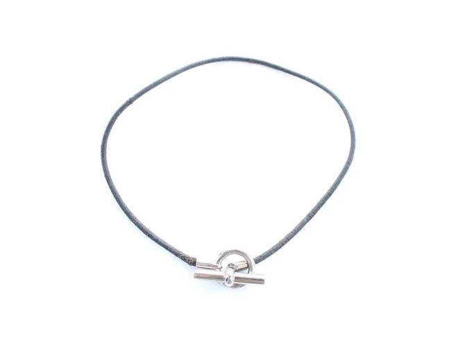 Hermès Tour de cou ou bracelet jumbo à bascule Cuir  ref.286845