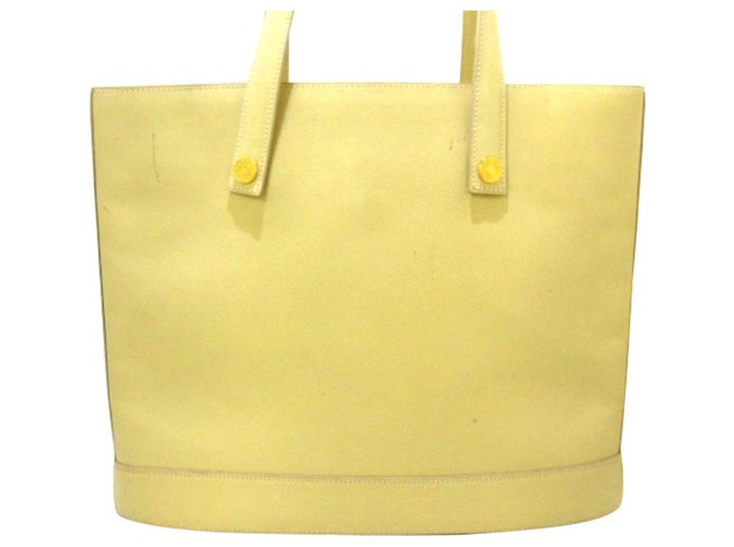 Hermès Tote bag Cream Leather  ref.287025