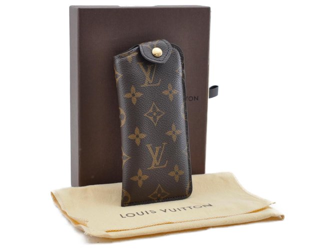LOUIS VUITTON Monogram Etui A Lunettes PM Porta occhiali M66545 LV Auth  sa2188 Tela ref.287736 - Joli Closet