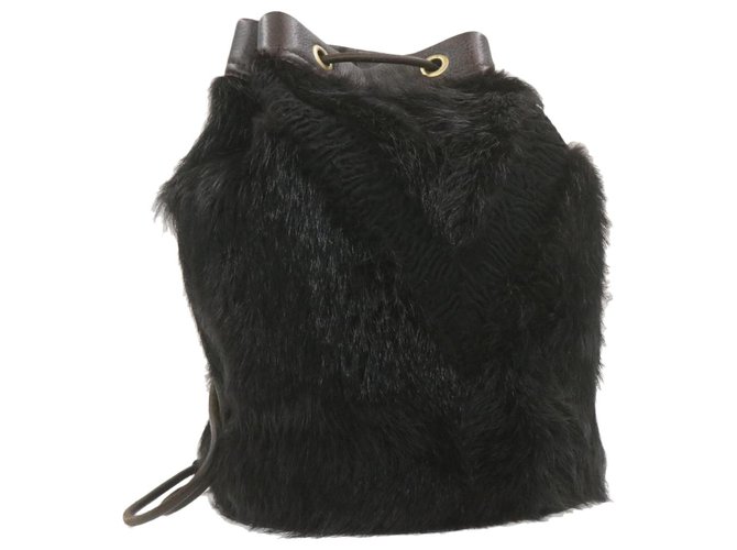 LOUIS VUITTON V line Shoulder Bag fur Black LV Auth th1021  ref.287771