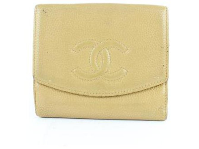 Chanel Portefeuille compact beige Caviar Cc Logo Coin Purse  ref.288526