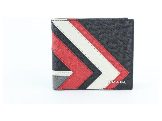 Prada Saffiano Leather Bifold Wallet One Size / Black