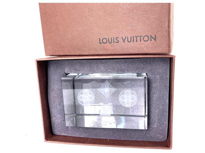 Louis Vuitton Briefbeschwerer aus Kristallfleur  ref.291347