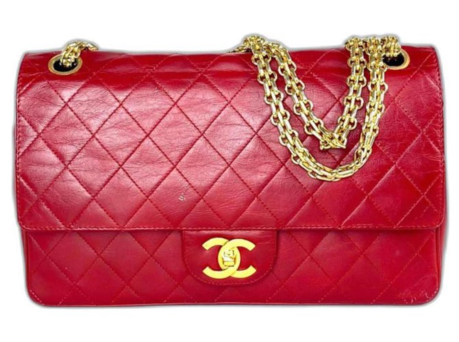 Chanel Corrente MADEMOISELLE com aba forrada clássica média Vermelho Couro Cadeia  ref.291355