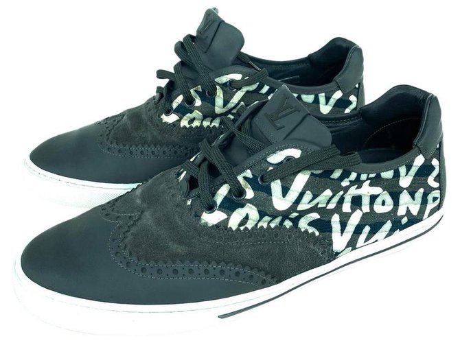 Louis Vuitton Falcon Stephen Sprouse Graffiti Sneaker men's 9.5 is 4LVA71  ref.291647 - Joli Closet