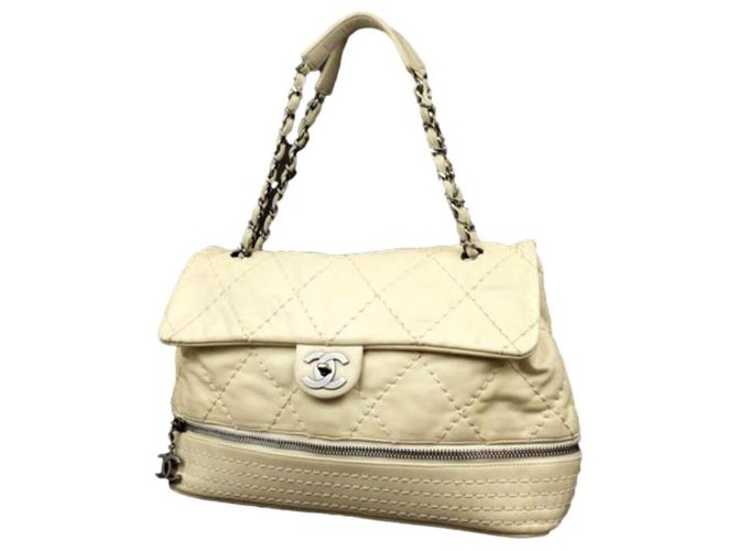 Chanel Quilted Weekender Convertible Flap  ref.291768