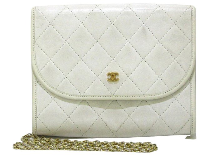 Bolso de hombro Chanel Mini Matrasse con cadena Blanco Cuero  ref.292133