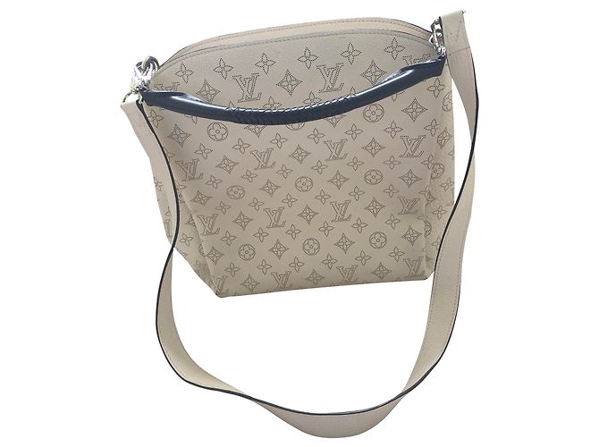 Bolsa Louis Vuitton Babilônia Bege de Couro