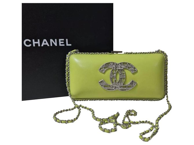 Chanel Lime Green Leather Kiss Lock CC Brooch Chain Clutch