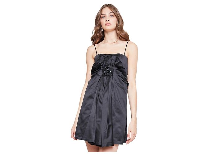 Tara Jarmon Schwarzes Seidenkleid mit Perle
