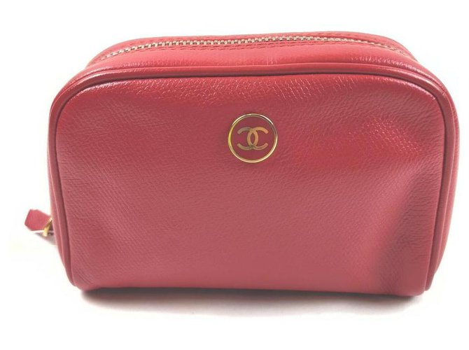 Chanel Rote Leder-Knopflinien-Kosmetiketui-Make-up-Tasche  ref.293470