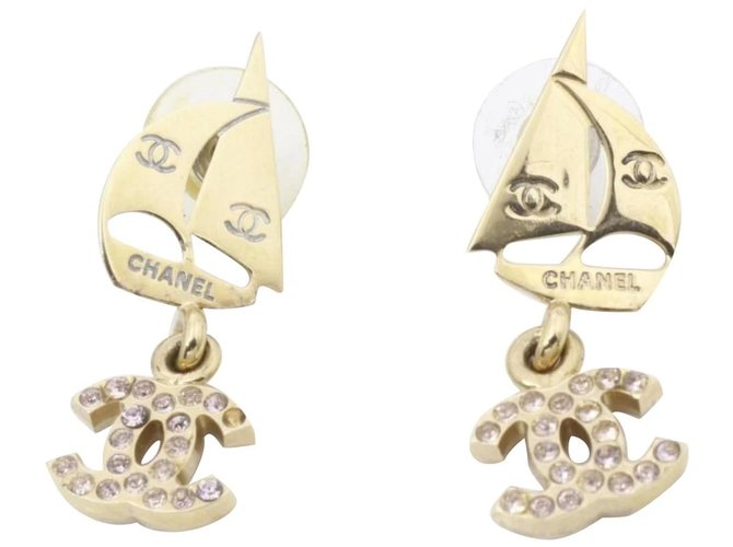 Chanel 02s Pink Crystal CC Gold Tone Sailboat Earrings Pierce Pierced White gold  ref.293813