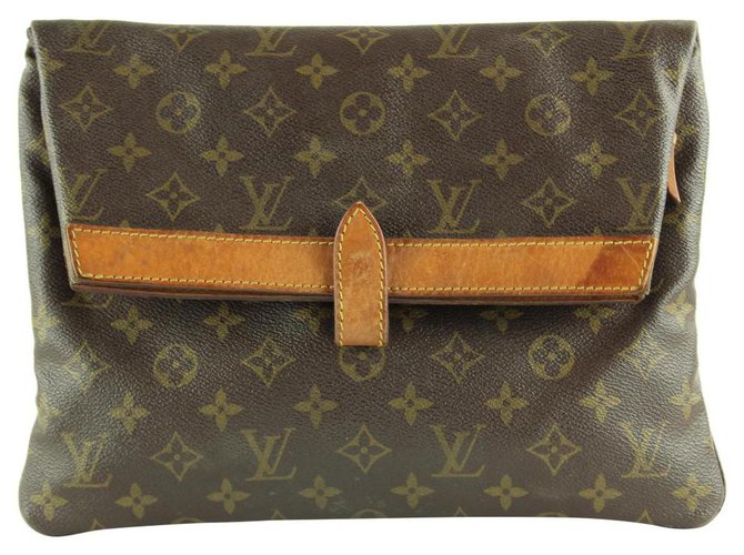Louis Vuitton Ultra Rare Pochette Pliant Envelope Clutch Leather ref.293850  - Joli Closet