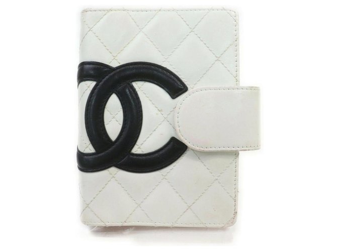 Chanel White Quilted Cambon Ligne Small Ring Agenda Leather  ref.294667