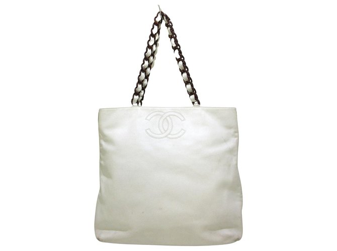 Chanel-Einkaufstasche Weiß Exotisches Leder  ref.296118