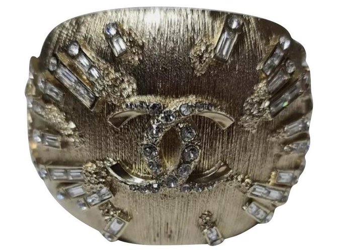 Chanel 2017 CC Logo Jeweled Manschettenarmband Golden Metall  ref.296530