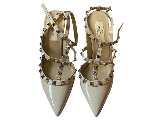 valentino rockstud damaged