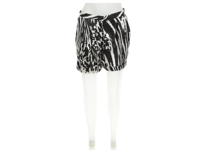 By Malene Birger Shorts Black White Silk  ref.296813