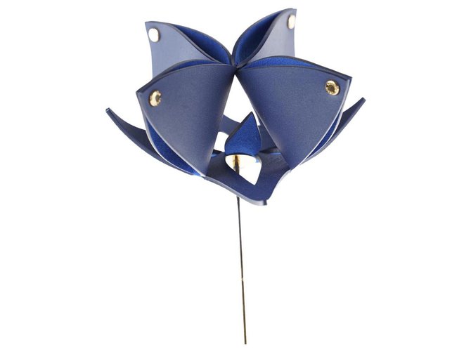 Louis Vuitton Flor de Origami Objet Nomades Azul Marinho do Atelier Oi372Eu contra225 Couro  ref.297333