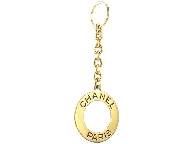 Chanel gold 93P Keychain Bag Charm Chain Key Ring White gold ref.297774 -  Joli Closet