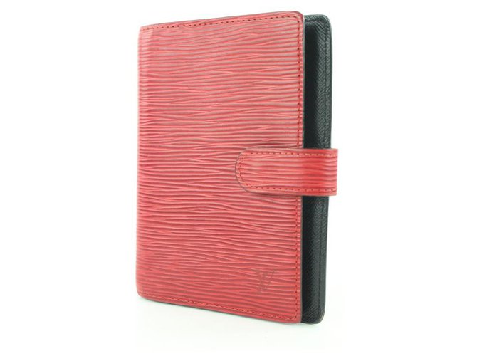 Louis Vuitton Agenda Cover In Red Epi Leather