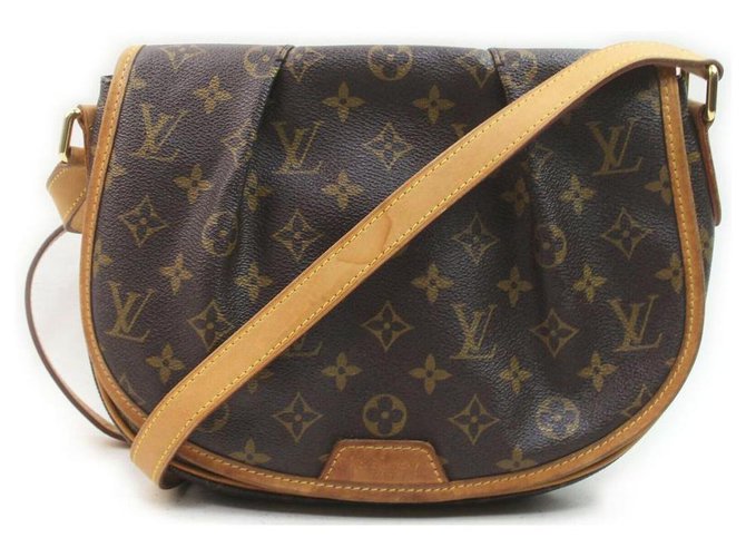 AUTH LOUIS VUITTON MENILMONTANT PM MONOGRAM CANVAS MESSENGER FLAP