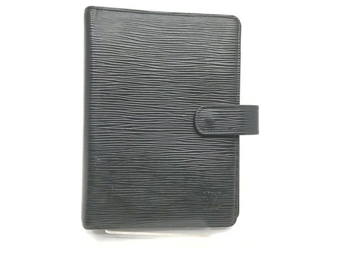 Louis Vuitton Black Epi Leather Noir Medium Ring Agenda MM Diary Cover  ref.298404 - Joli Closet