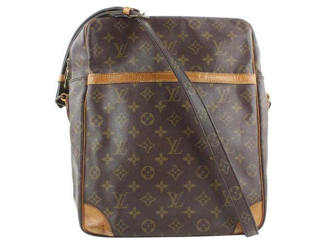 Louis Vuitton XL Monogram Danube GM Crossbody Messenger Bag Leather  ref.298427 - Joli Closet