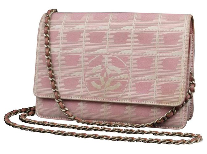 Wallet On Chain Chanel Bolso de mano con solapa de cadena Woc de cartera con cadena en rosa de New Line 227857 Cuero  ref.298447