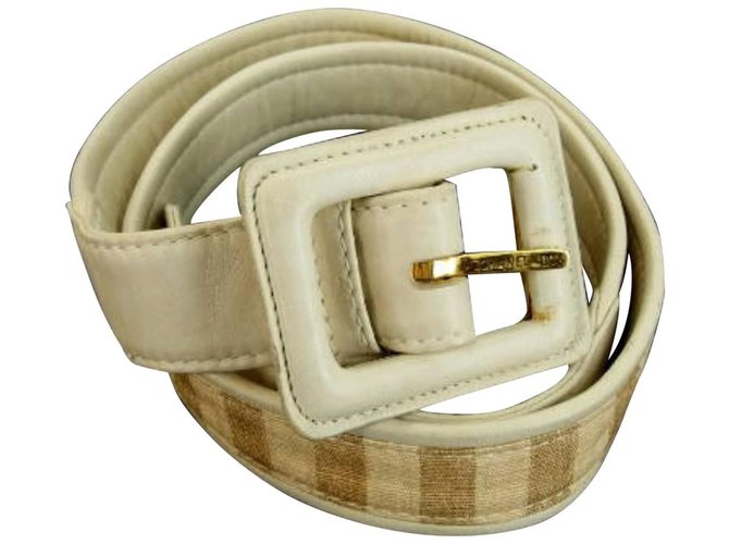 Chanel Cinturón beige con rayas CC Cuero  ref.298453