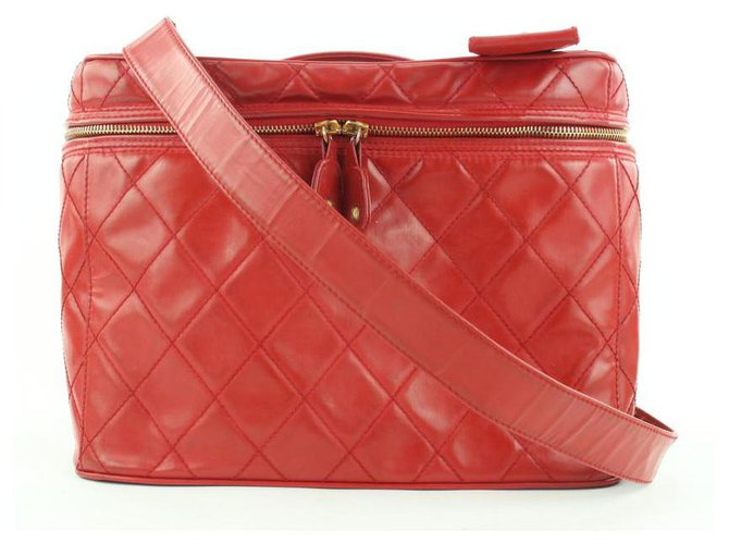 Chanel Red Quilted Vanity Case Tote Box with Strap Leather  ref.298933