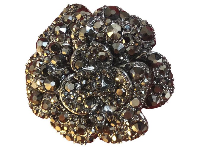Coleção de outono de broche Chanel 2012 Preto Metal  ref.299554