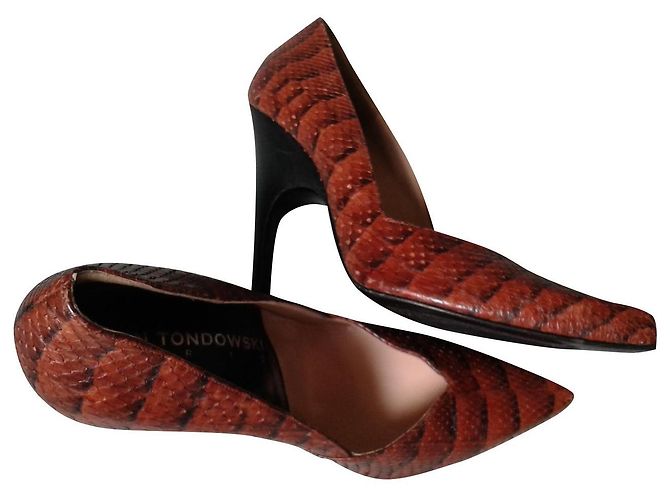 Autre Marque Alain Tondowski Python Heels Brown