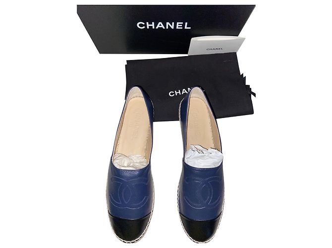 Bellissime espadrillas classiche Chanel Blu scuro Pelle