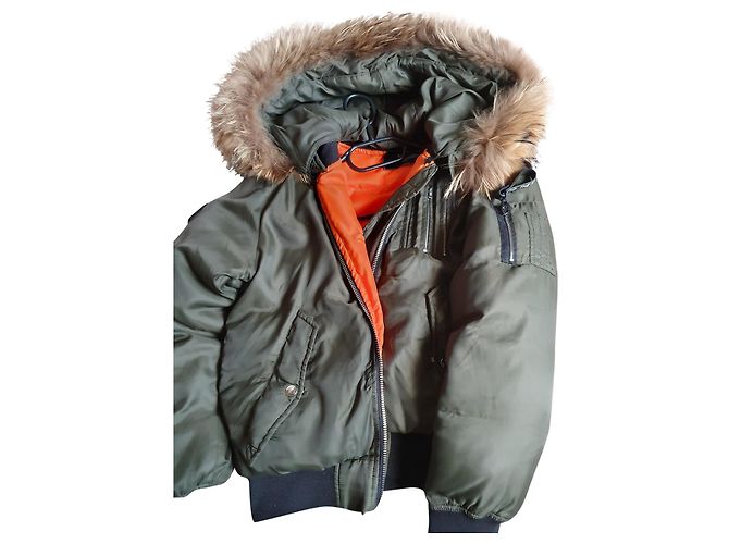 Autre Marque Khakifarbene Stoffjacke mit abnehmbarem Echtpelz Größe M