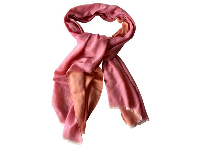 Scarf CHANEL Multiple colors Silk  ref.300874