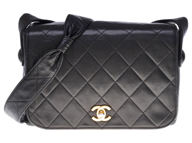 Timeless Chanel Aba Full Classic em couro preto acolchoado  ref.300973