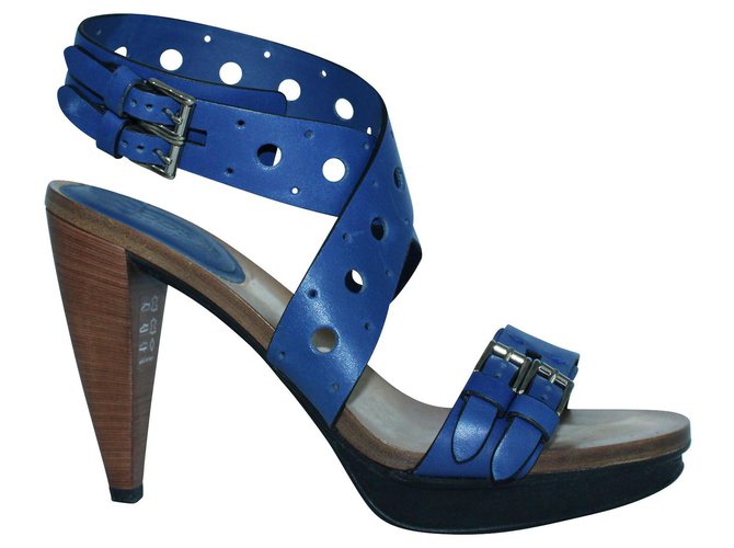 Tod's Heels with Blue Leather Strap  ref.301245